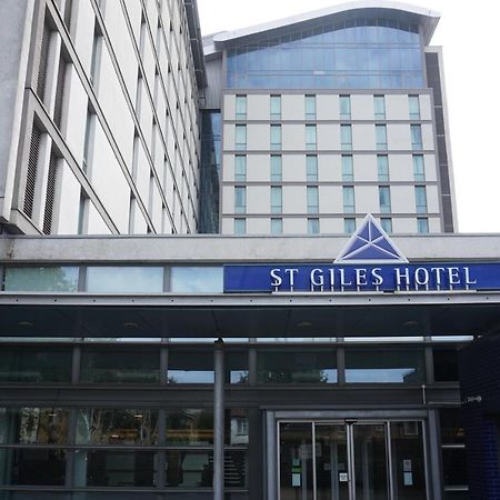 St Giles Heathrow - A St Giles Hotel Feltham Eksteriør billede