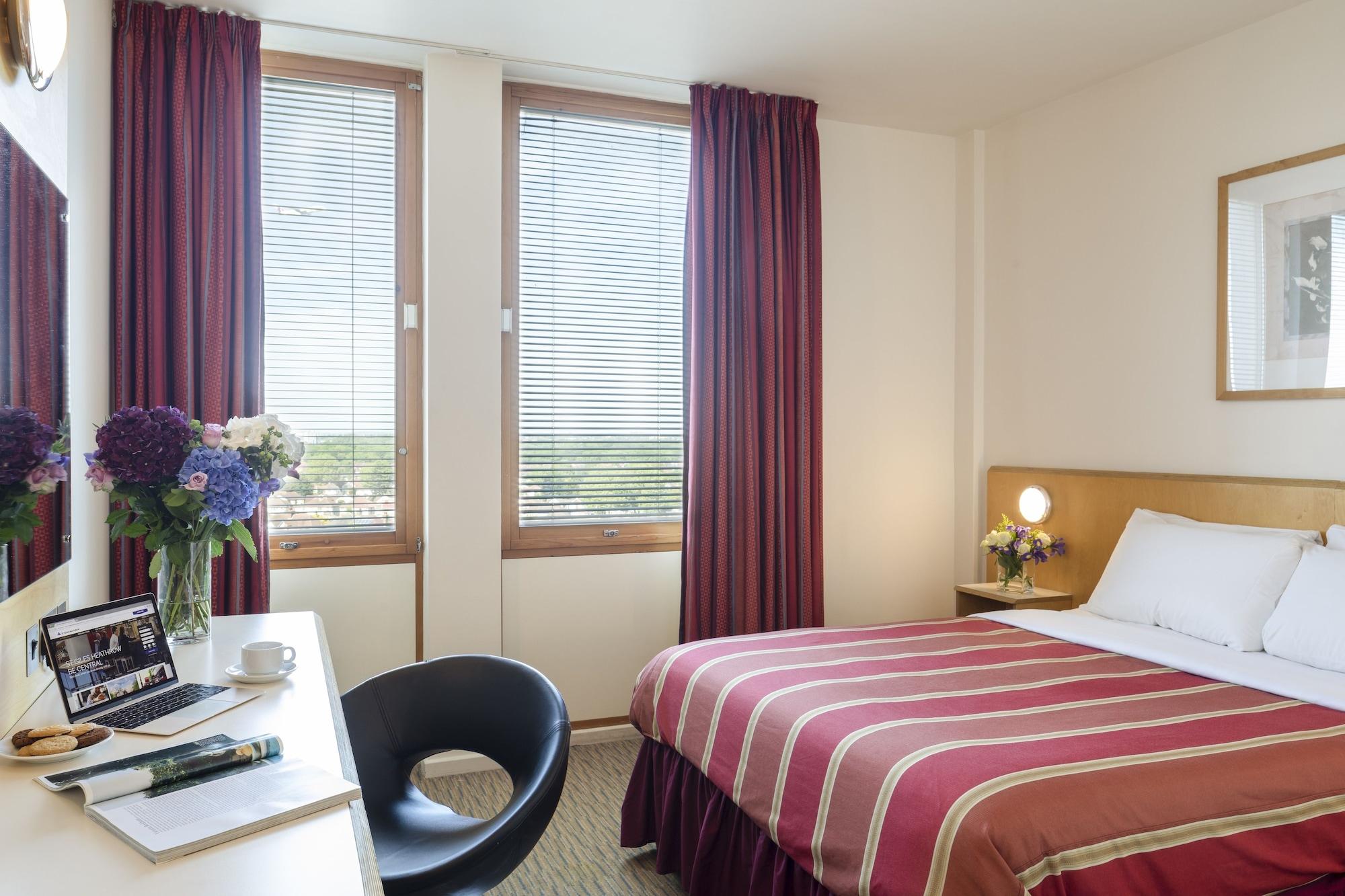 St Giles Heathrow - A St Giles Hotel Feltham Eksteriør billede