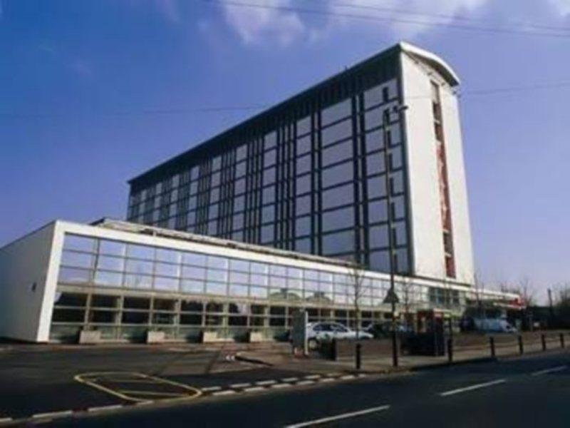 St Giles Heathrow - A St Giles Hotel Feltham Eksteriør billede