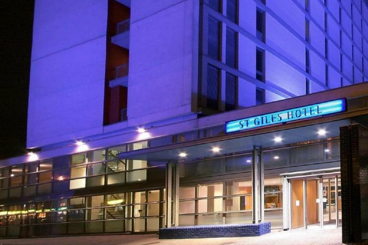 St Giles Heathrow - A St Giles Hotel Feltham Eksteriør billede